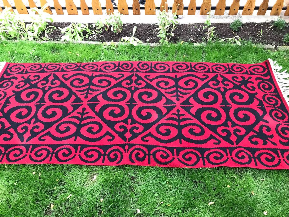 ръчно изработен вълнен килим \пътека