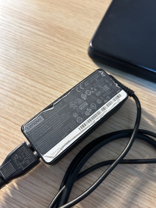 Сенсорлы ноутбук сатылады