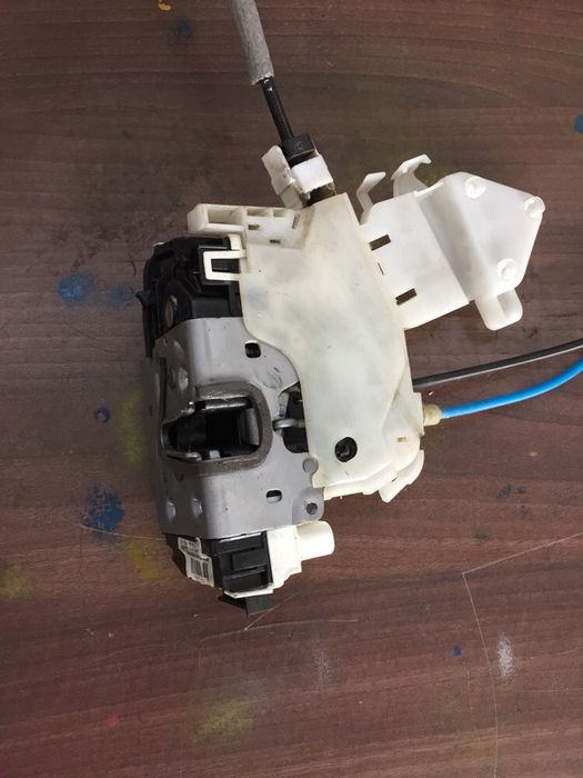 Broasca fata spate mercedes w212 w204