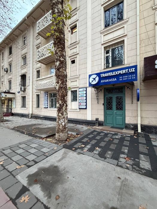 Улица Бабур Ор-р: Piramit Tower Евро нежилое помещение 1-линия 85кв.м
