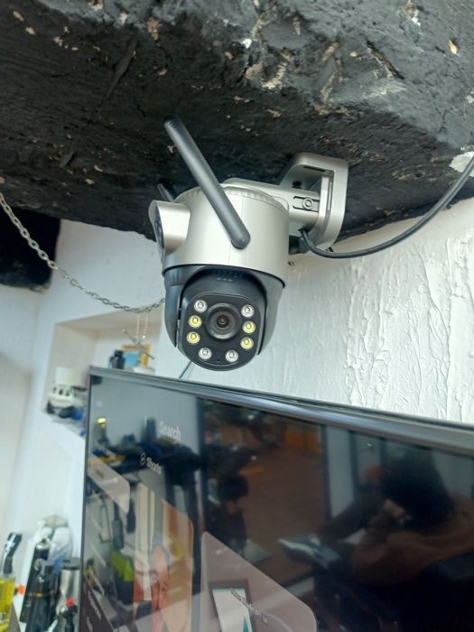 WiFi kamera kurazuv.