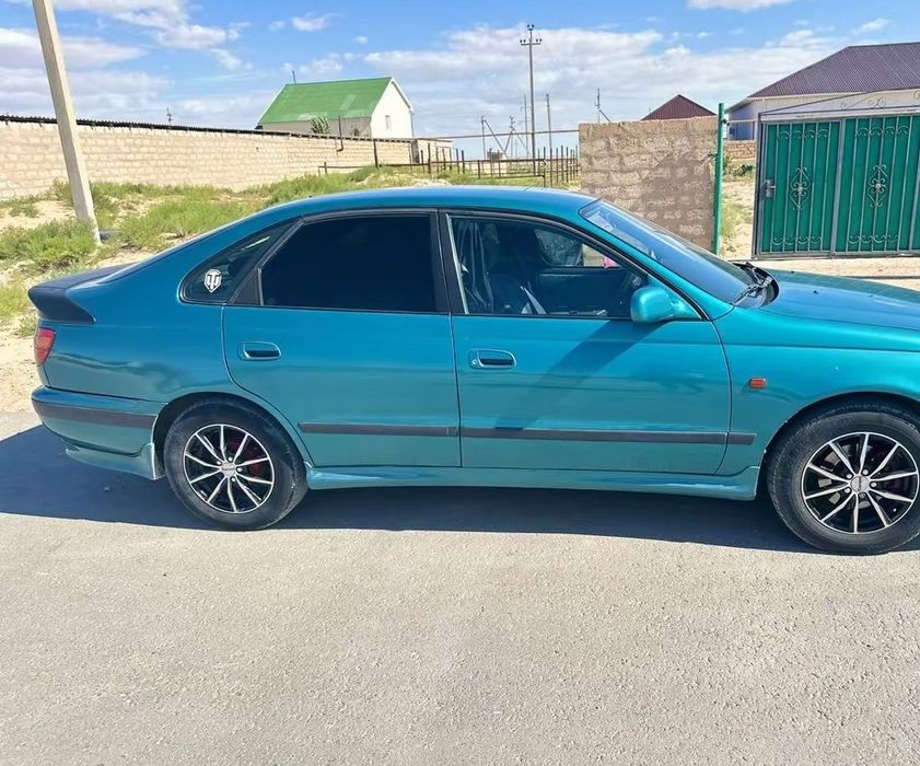 Көлік сатылады TOYOTA Calina E