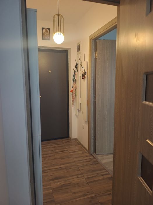 Apartament 46 m2 cu 2 camere si balcon+garaj 18 m2