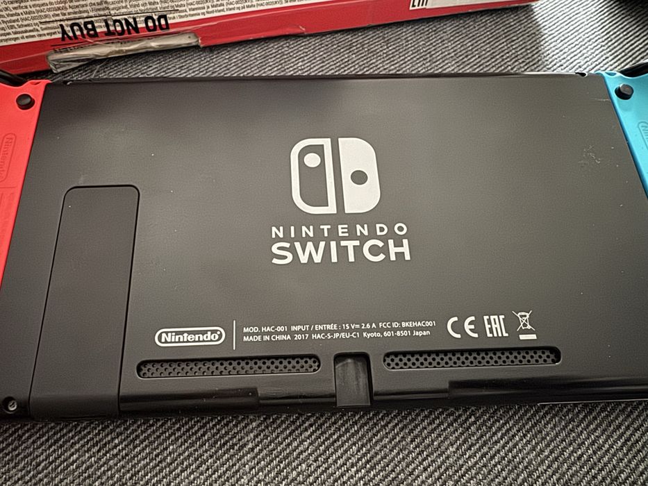 Consola gaming nintendo switch , modat cu 50 jocuri , pachet full