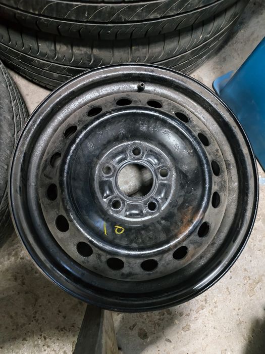 Продам 1 диск R16 5/114.3 ЦО 67.1