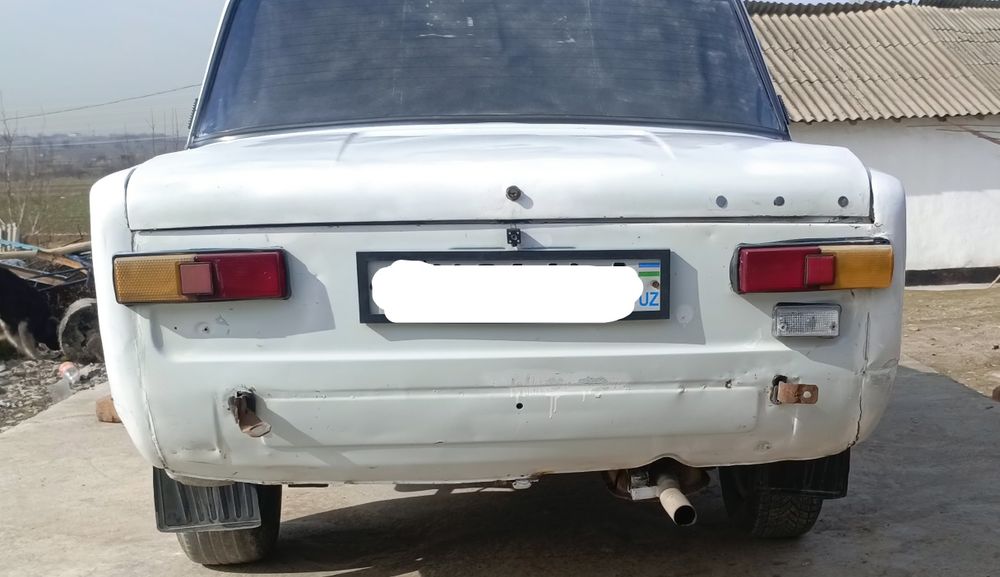 Vaz 21011 sotiladi