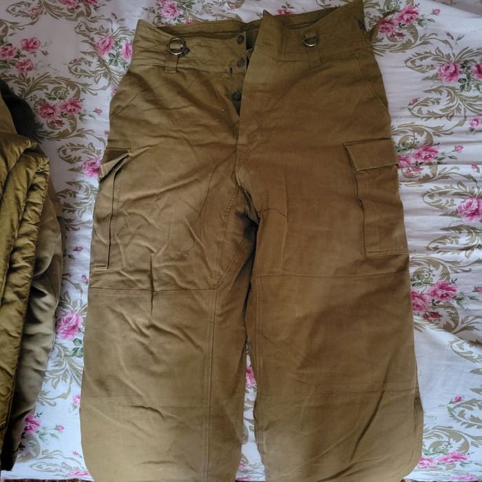 Продаётся тёплый бушлат с штанами