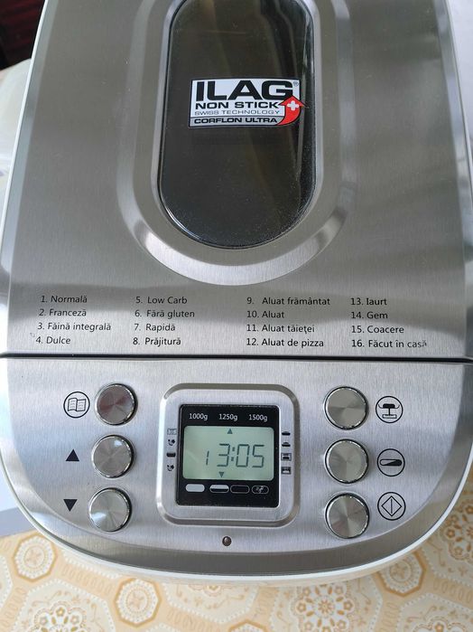 Vand masina de paine Silvercrest, ca noua, 850 W, 16 programe,carte retete,pret 400 lei!