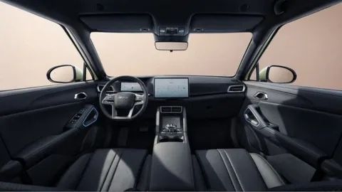 BYD ATTO 8 DM-P 1017km AWD