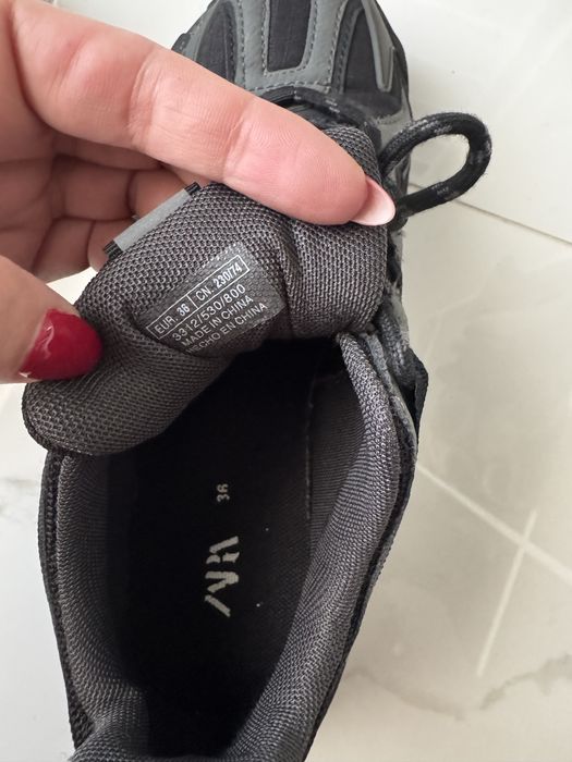 Маратонки Zara , черни