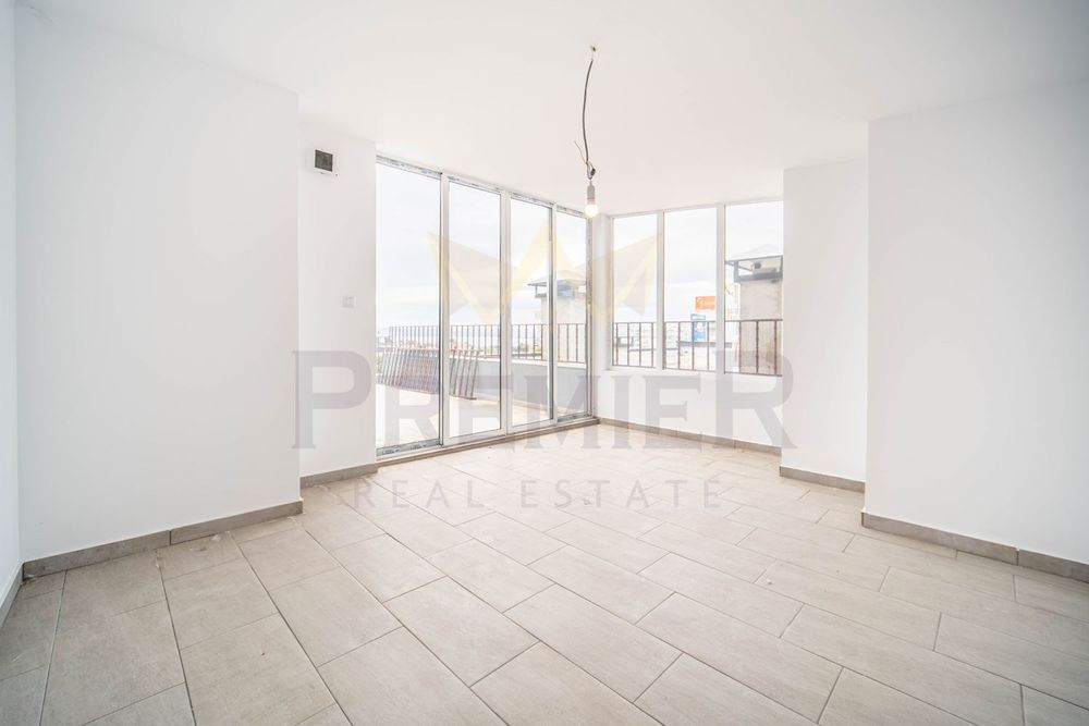 Продава се Тристаен апартамент в Варна, Лятно кино Тракия - 158 кв.м за 1456 €/кв.м - Снимка #8