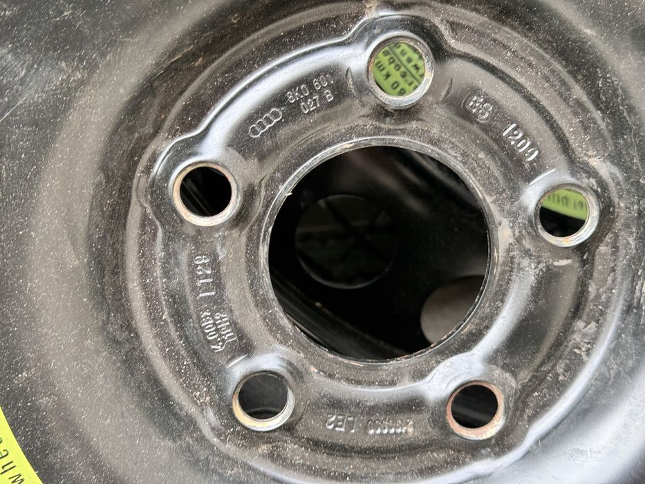 Патерица Audi A4/A5/ 19цола нова
