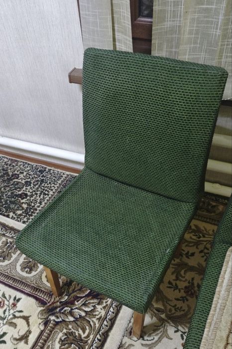 Реставрация стульев , пуфиков . Читайте описание