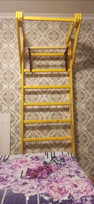 Шведская стена из дерева