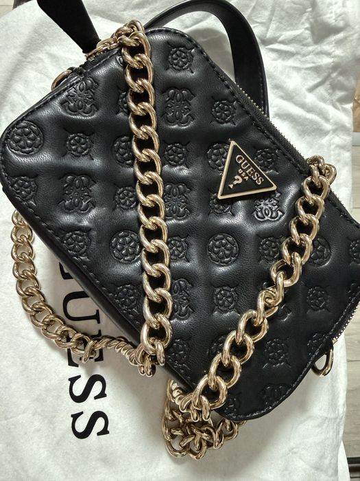Оригинална чанта Guess