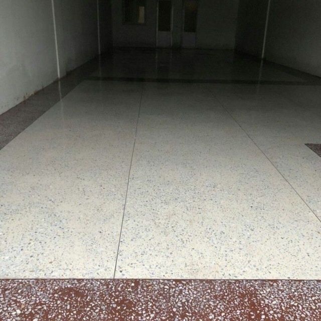 Mazayka shilipofka Stawka vertalyot xizmati