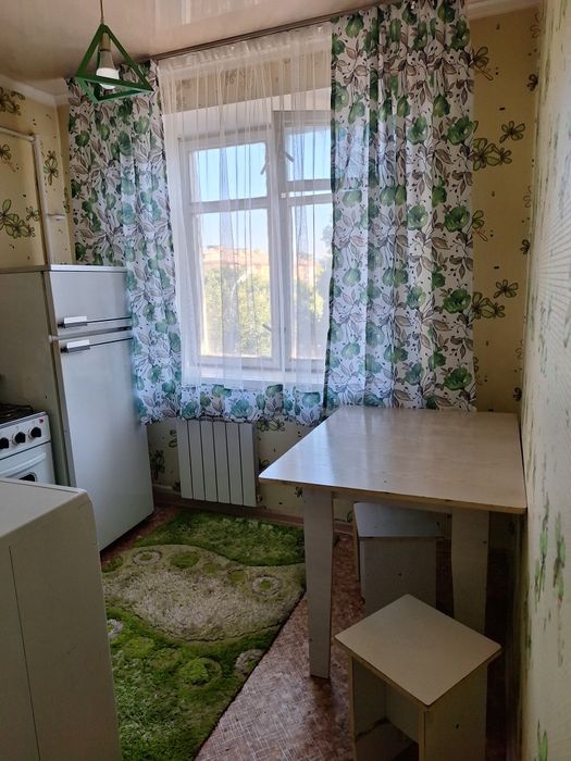 Чистая 1 комнатная в центре