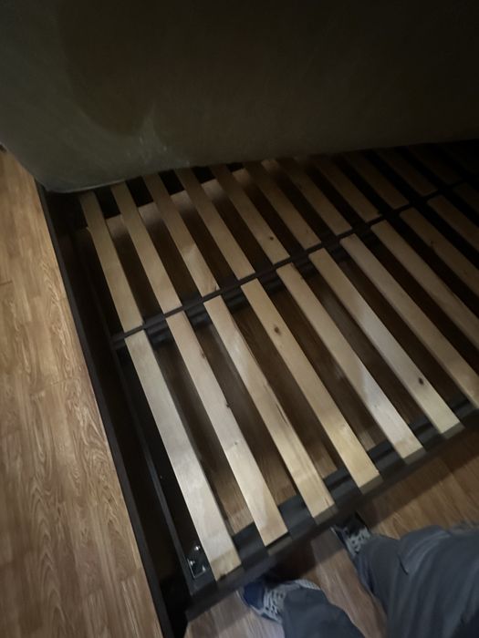 Кровать двуспальная