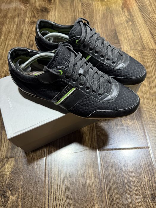 Hugo Boss Тапочки 43-44 раз