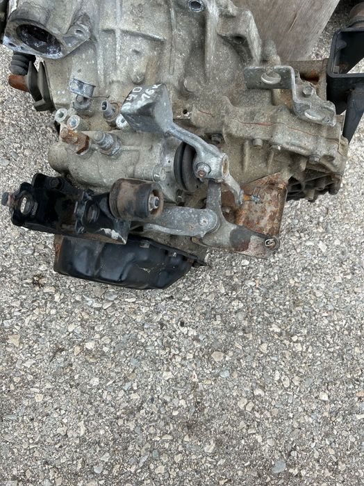 Скоростна кутия за Тойота Авенсис!2.0 кубика 116 к.с!Без пета скорост!