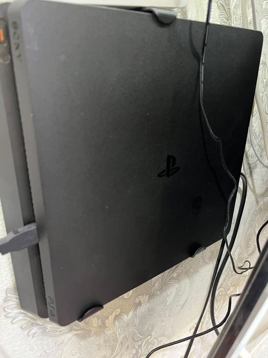 PS4 slime на 1 тб.