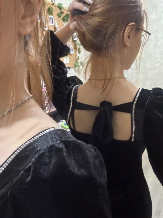 Платье велюровое нарядное