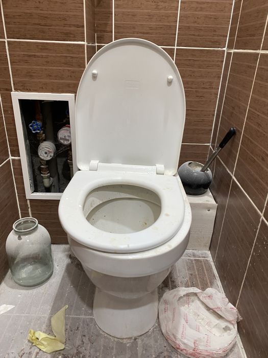 Продам 3 унитаза