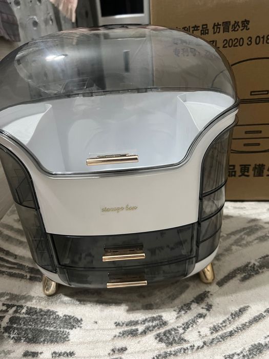 Organayzer kosmetika uchun