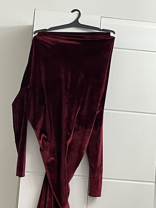 Вечернее бордовое платье (велюр)