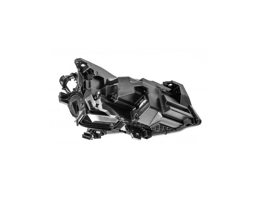 Mercedes GLA-Class X156 Facelift основа ( корпус ) за фар