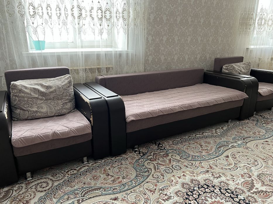 Диван с креслами