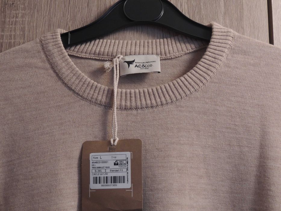 Pulover bej AC&Co – mărimea L