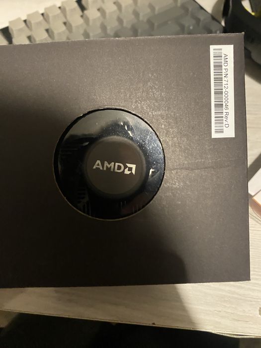 Кулер от Amd почти новый