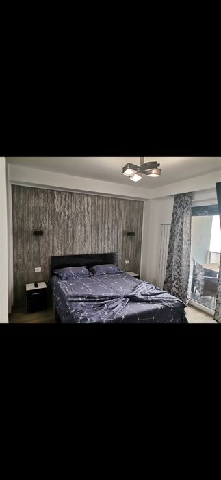 Închiriez Apartament 2 camere Mamaia Nord.