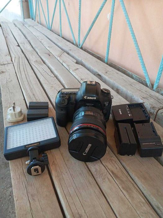 canon mark 3 kamplekt srochna sotiladi