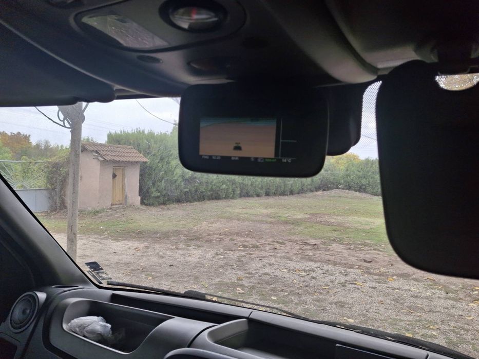 Продавам товарен бус! Перфектен!!!