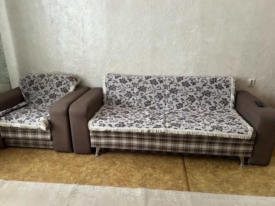 Срочно продам диван тройка