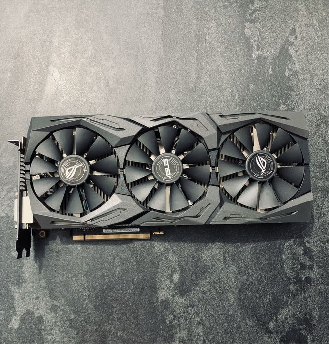 Мощная игровая видеокарта Asus Rog Strox GTX 1070 8Gb идеал!