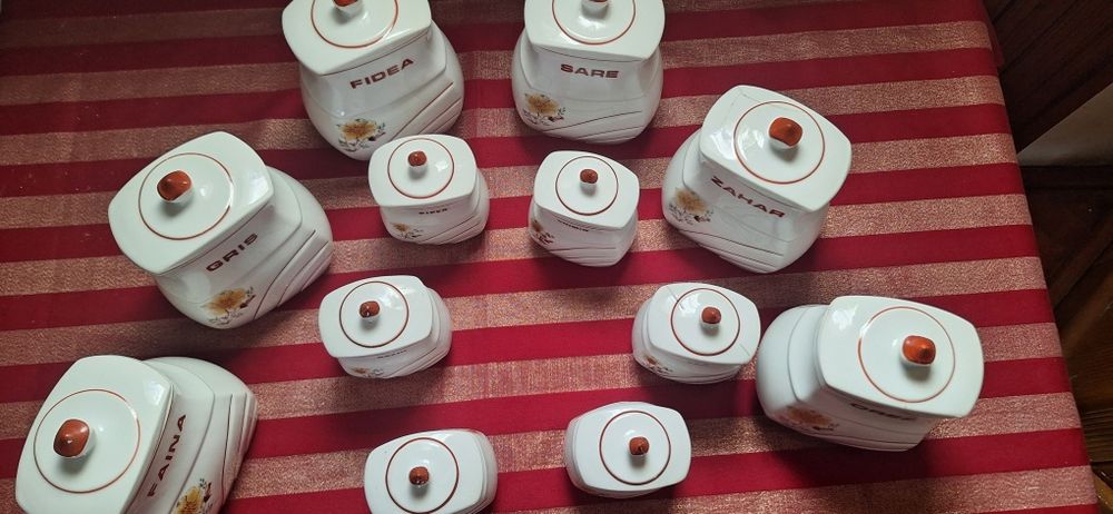 Set portelan anii 70 ..90 depozitare alimente