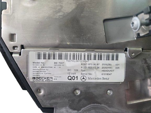 DVD player за Мерцедес S klass S320 W221 2008г.