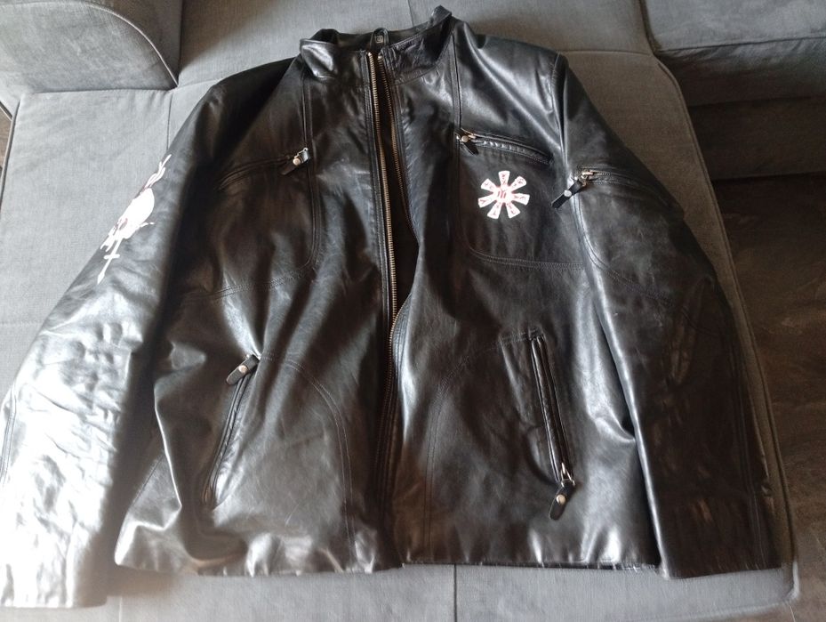 Кожено яке с български символи