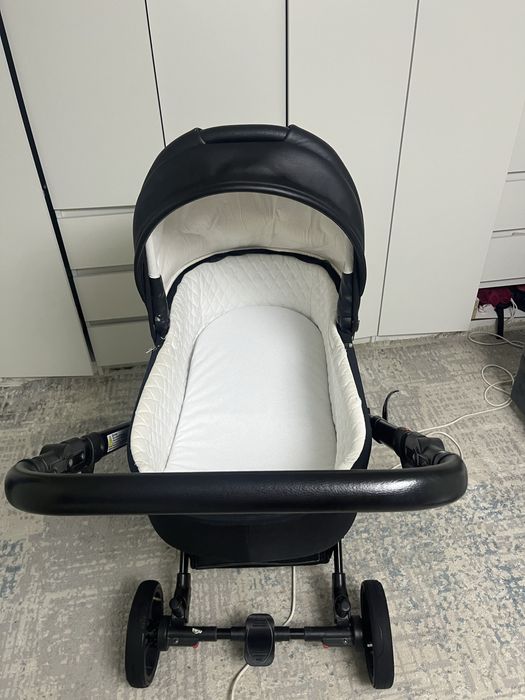 Продам коляску Anex