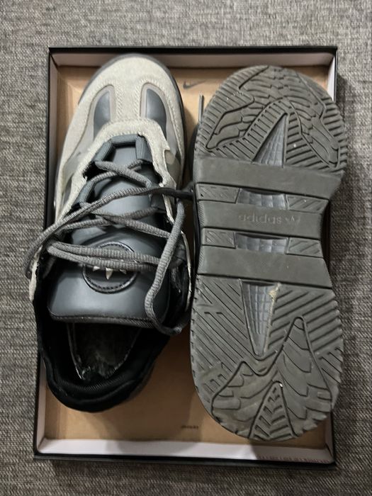 Продаи кроссовки Adidas