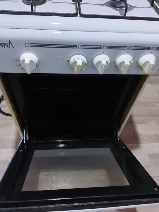 Газовая плита в рабочем состоянии