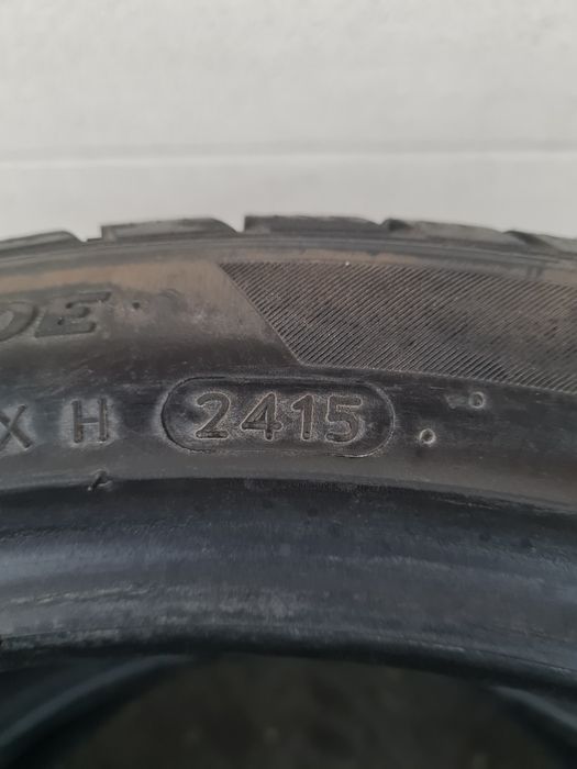 Зимни гуми 2 броя HANKOOK Winter Icept Evo2 205 45 R17 дот 2415