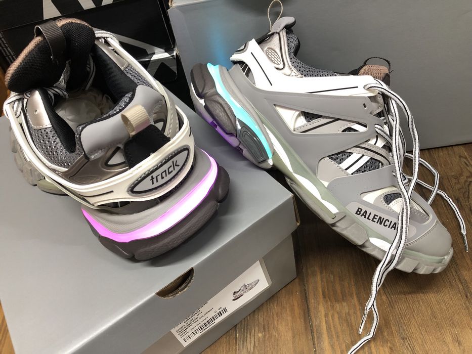Balenciaga Track Led Grey Light Multicolor Neon Full Box Verificare La Livrare