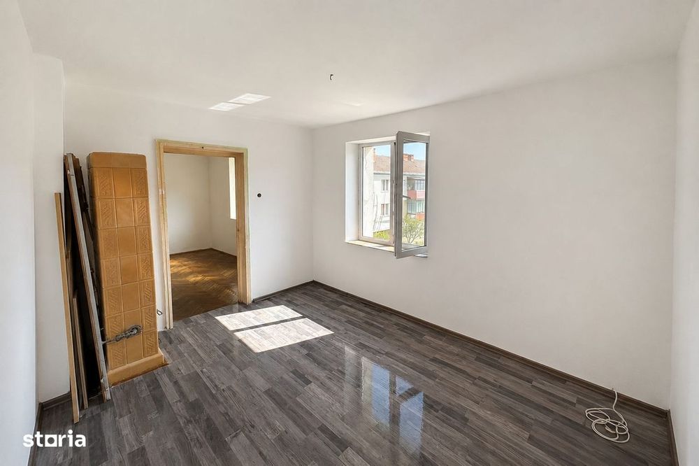 De vânzare | Apartament 2 camere | Centru Gherla