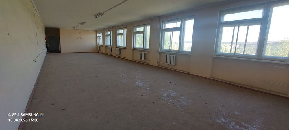 Сдаётся офисные поменьше.