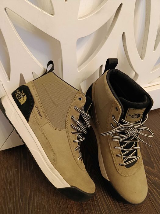 Ghete The North Face. Noi. Mărimea 43.