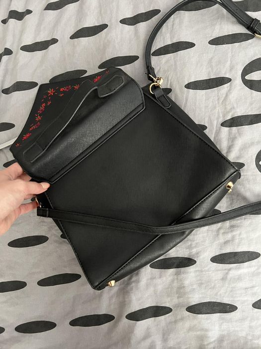 Чанти от reserved, sinsay, shein